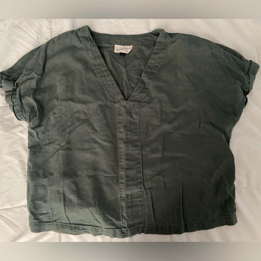Universal threads green linen shirt